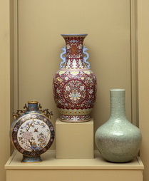 Cloisonne Large Pilgrim Flask - Left Image