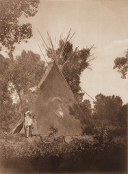 Plate 141: Apsaroke Medicine Tipi